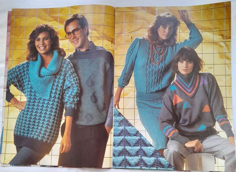 Machine Knitting Chic magazine - Ideal for both beginners and experienced knitters