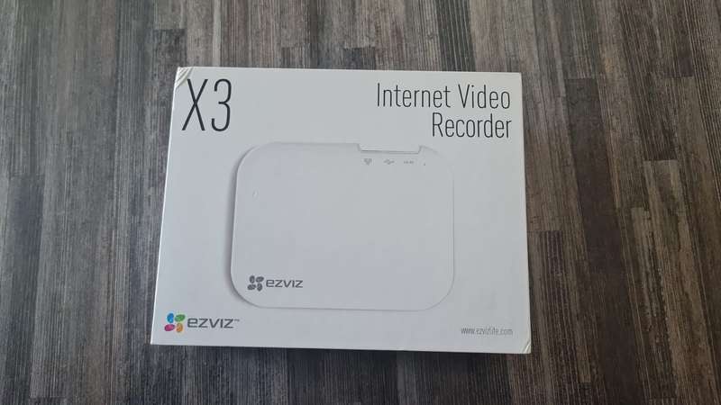 EZVIZ-X3 WIFI 8 Channel Internet Video Recorder with  1TB HDD