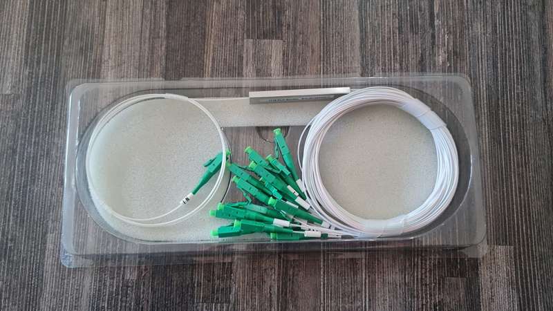 Fibre Splitter Blockless LC APC SM 1-16