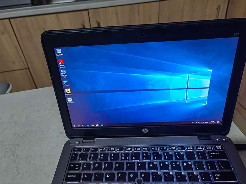 HP ELITEBOOK 820