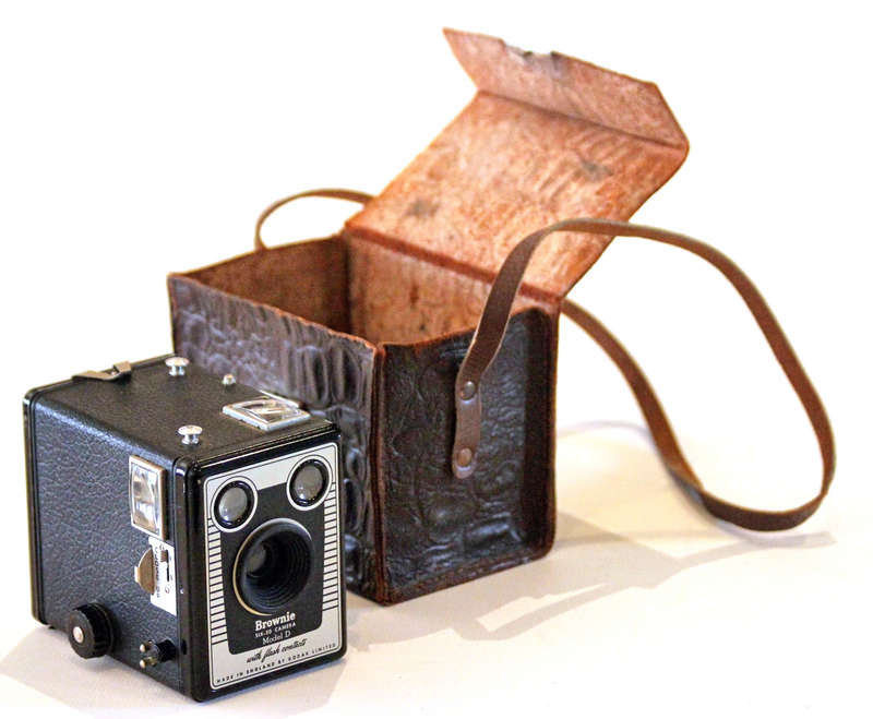Brownie SIX-20 Camera Model D