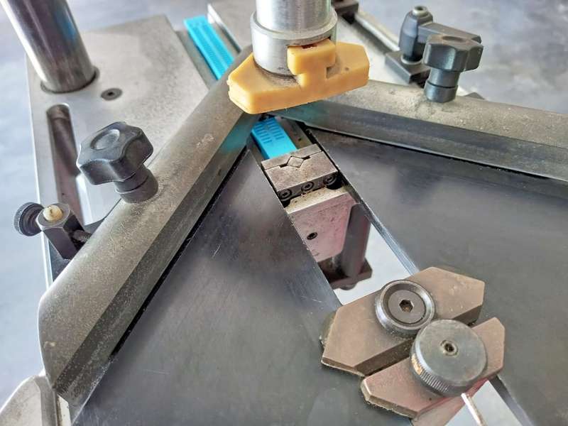 PICTURE FRAMING EQUIPMENT  --   Professional Quality, everything you need