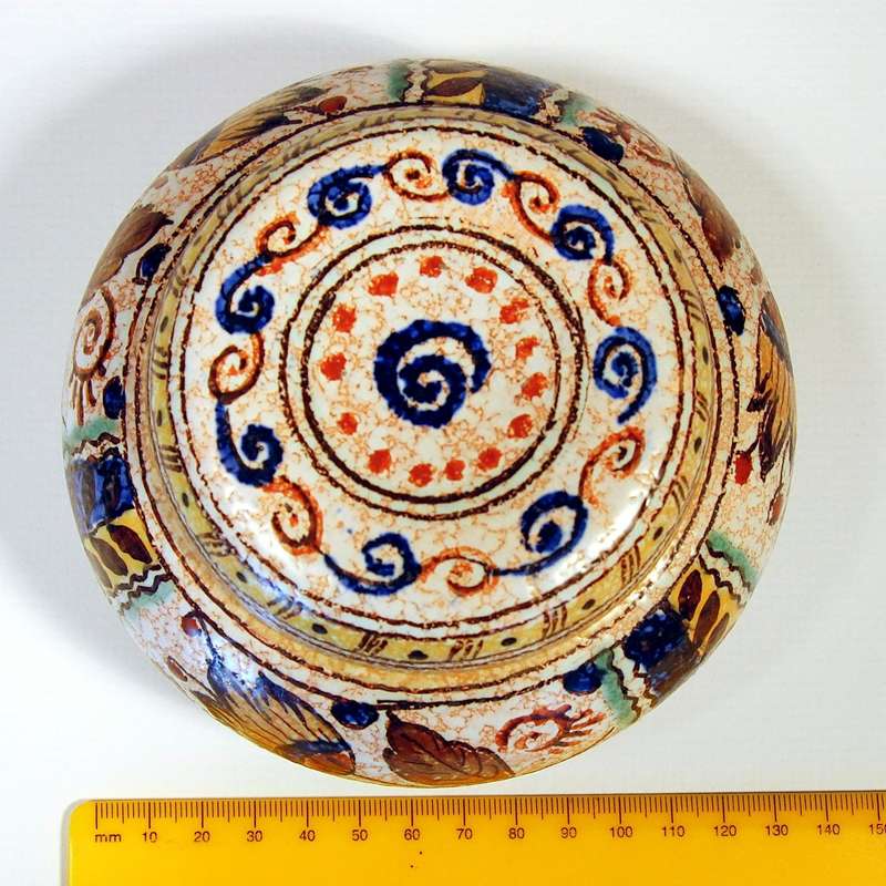 BEAUTIFULLY HAND-PAINTED GOUDA POTTERY BOWL WITH LID "JOMA"
