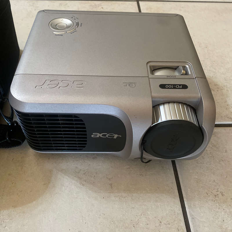 Acer PD-100 DLP Projector