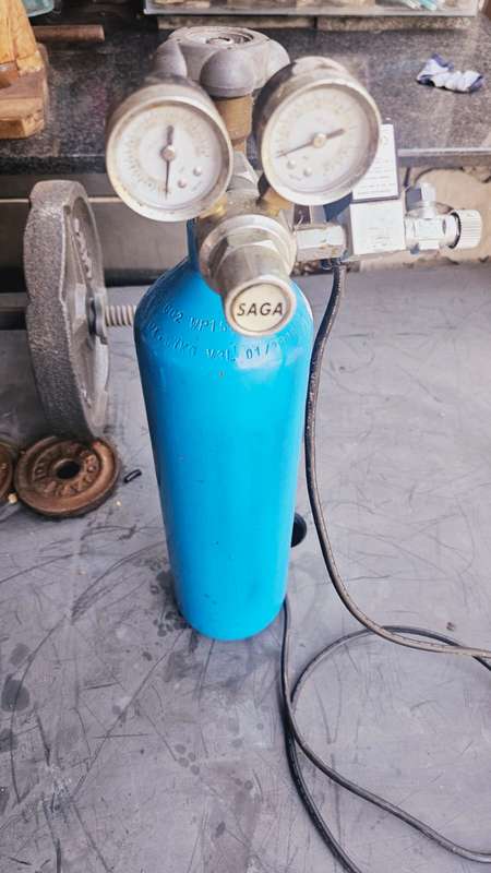2KG CO2 CYLINDER WITH REGULATOR FOR AQUARIUM