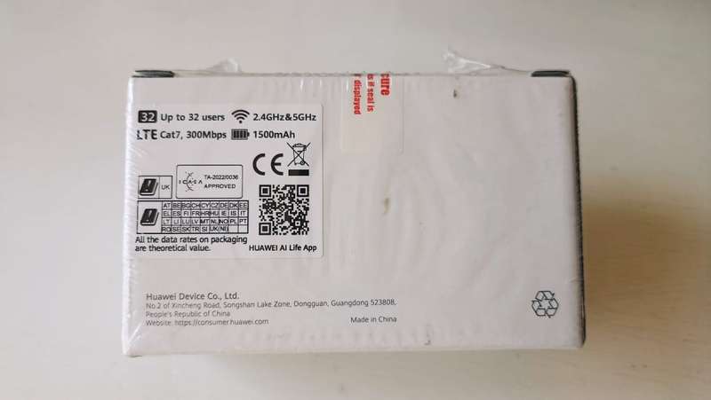 HUAWEI E5783-230A CAT7 Mi-Fi Router