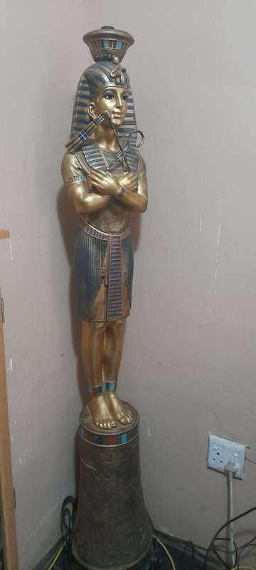 Tutankhamun LampstandPharaoh