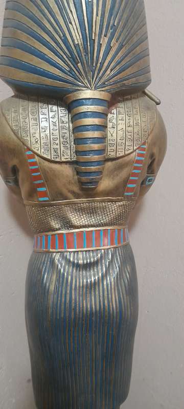 Tutankhamun LampstandPharaoh