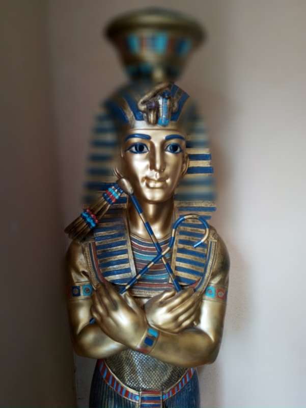 Tutankhamun LampstandPharaoh