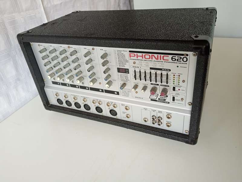 Phonic 620 Mixer Amplifier