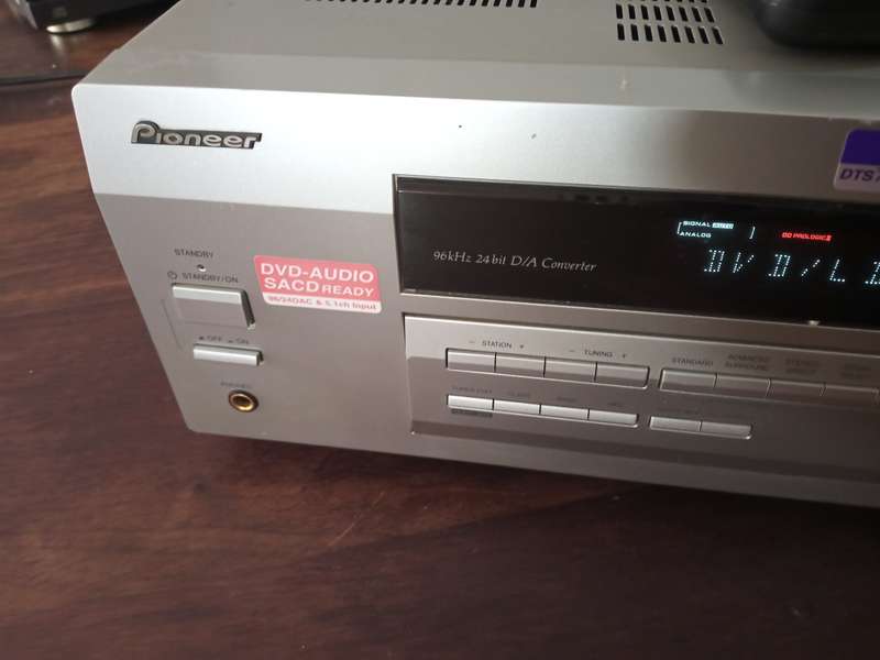 Pioneer VSX-D511 Audio Video Multi Channel Receiver