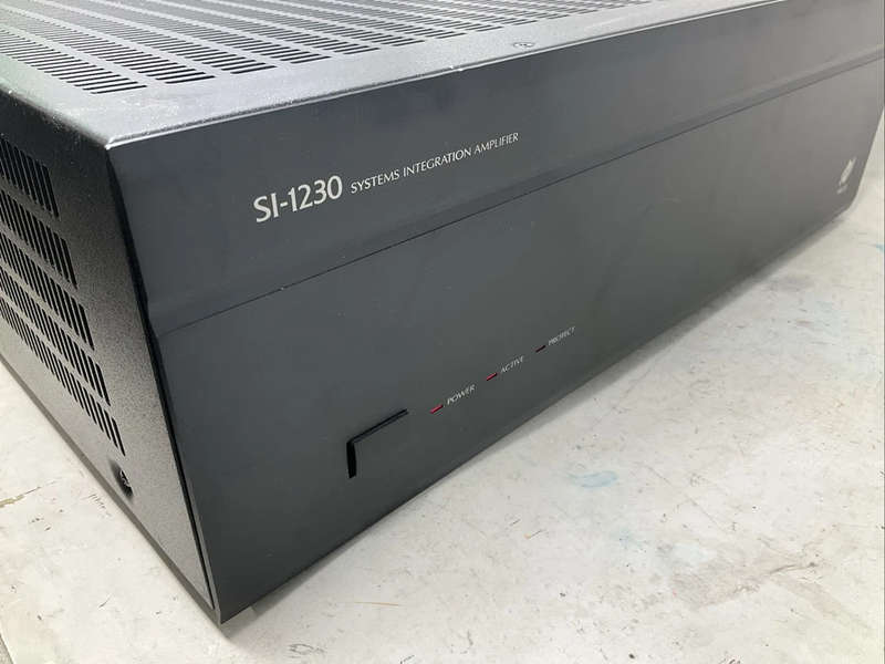 Niles SI-1230 Amplifier