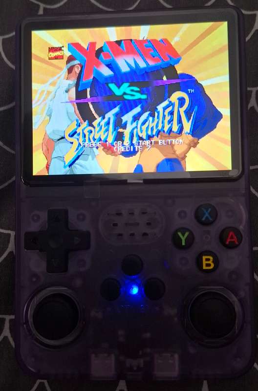 R36S Retro emulation console