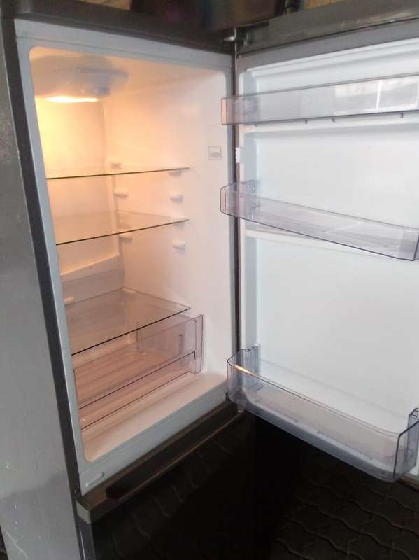 Defy Fridge C260 for sale