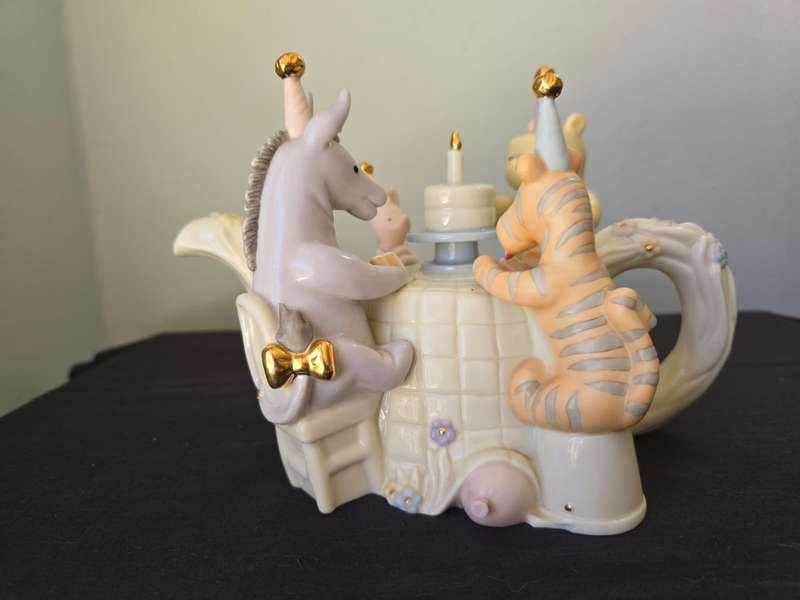 Pooh's Birthday Celebration Tea Pot
