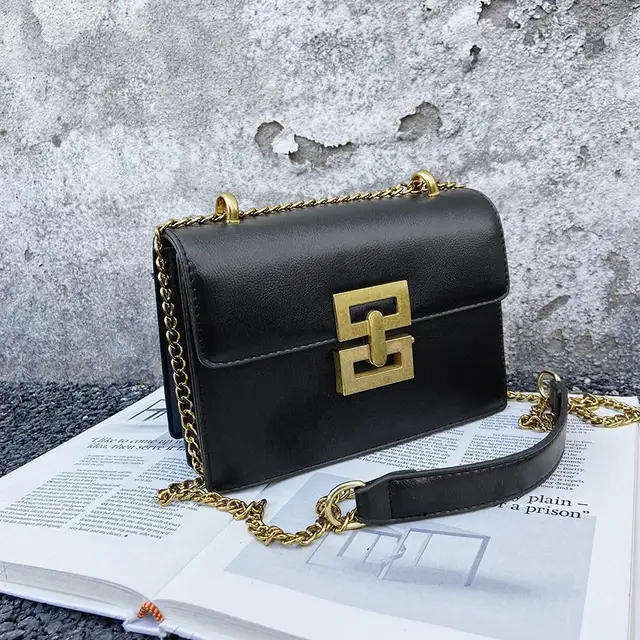 Elegant Black Shoulder Bag with Gold Chain  Chic Everyday Style