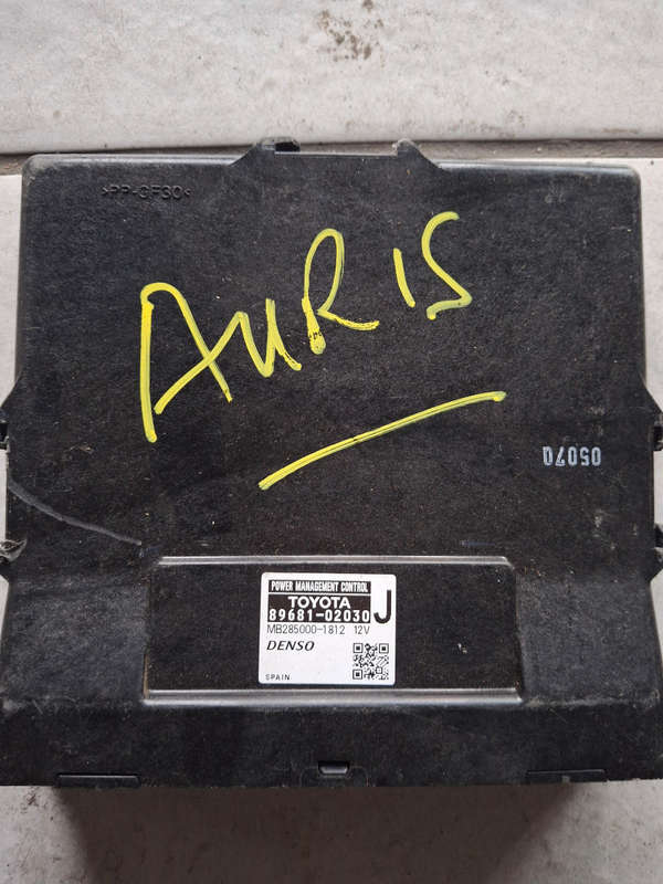 Toyota auris computer box ECU