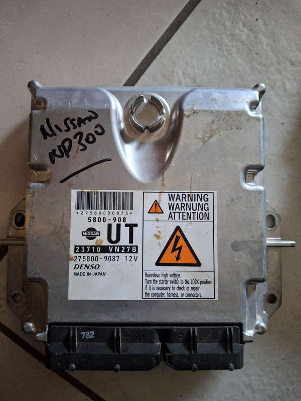 Nissan NP300 computer box ECU