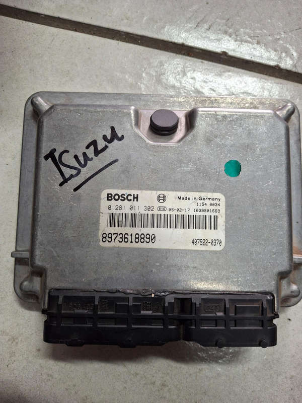 Isuzu KB300 computer box ECU