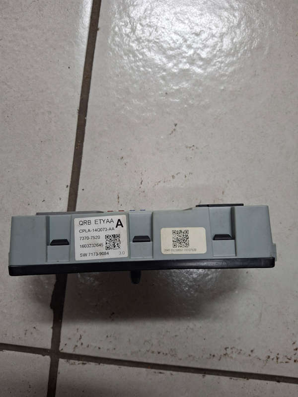 Jaguar XF fusebox