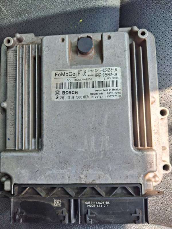 Ford fiesta ecoboost computer box ECU