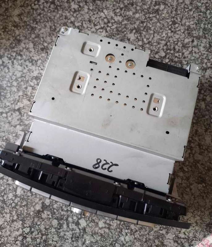 Mercedes benz w207 212 radio