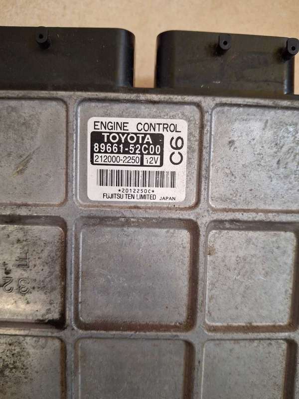 Toyota Yaris automatic computer box ECU