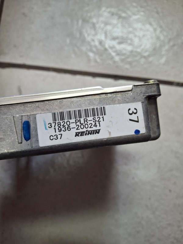 Honda Civic computer box ECU