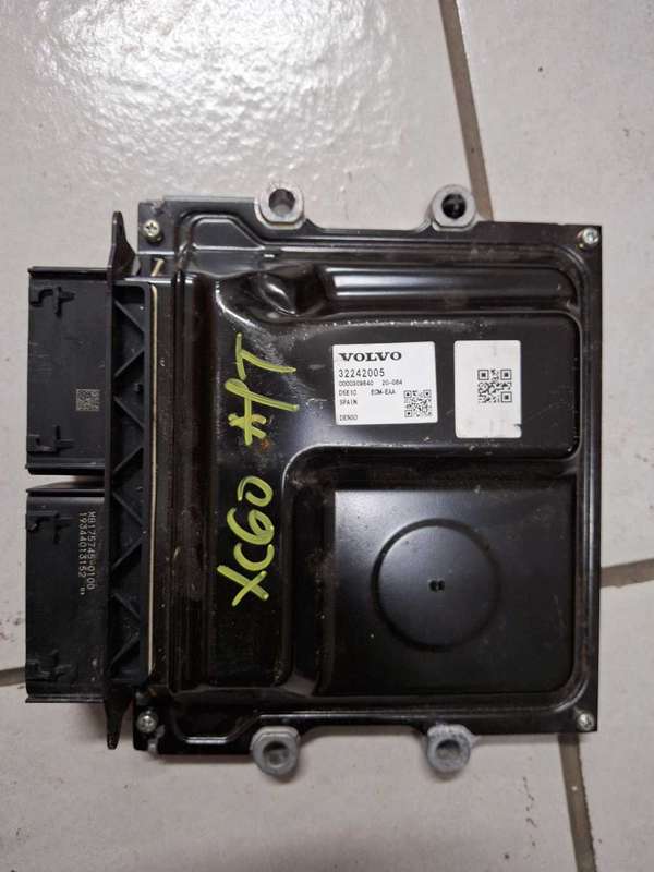 Volvo XC60 computer box ECU