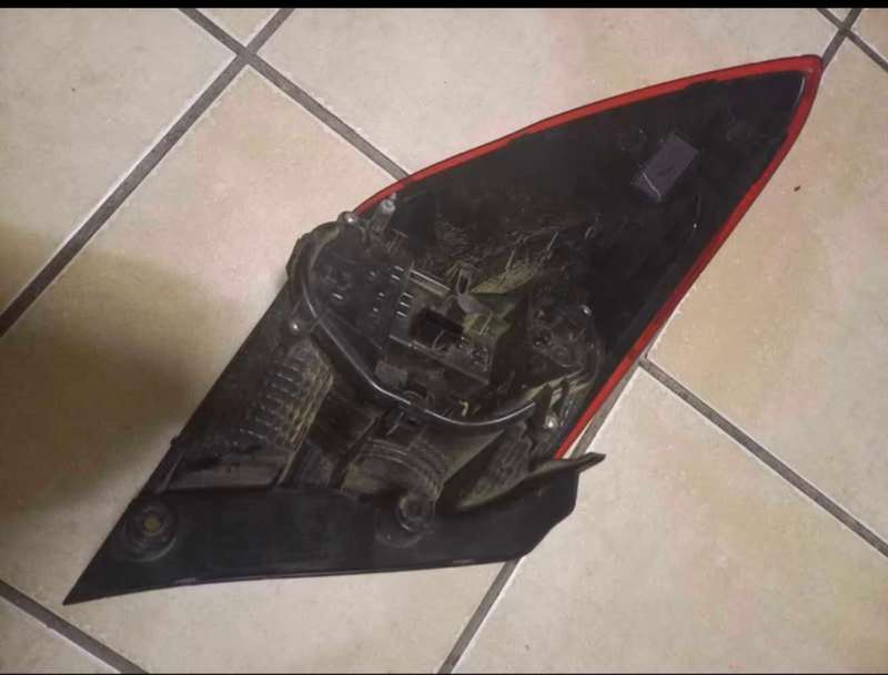 Ford figo hatchback right taillight