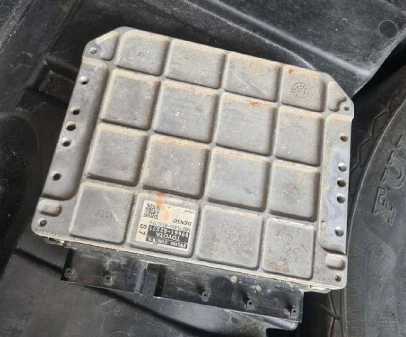 Toyota corolla computer box ECU