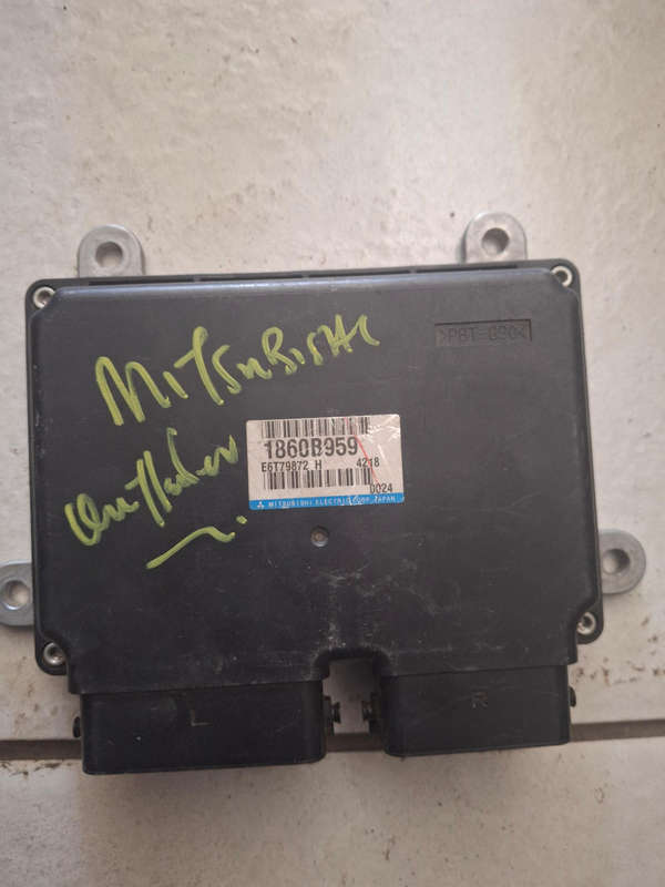 Mitsubishi Outlander computer box ECU