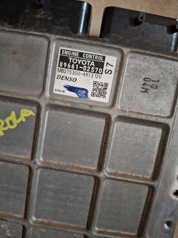 Toyota corolla computer box ECU