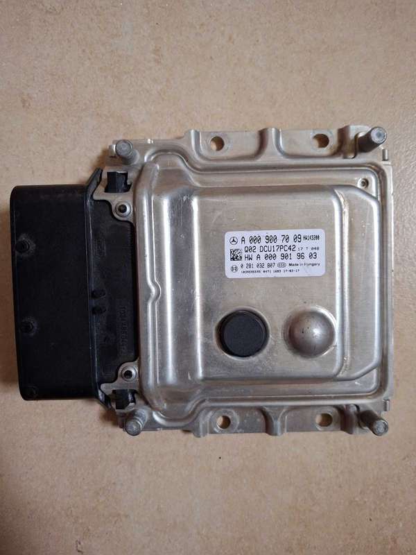 Mercedes Benz V250 Adblue control unit ecu