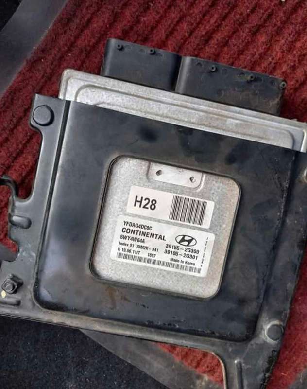Hyundai Sonata YF computer box ECU