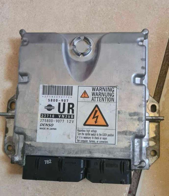 Nissan Np300 diesel computer box ECU