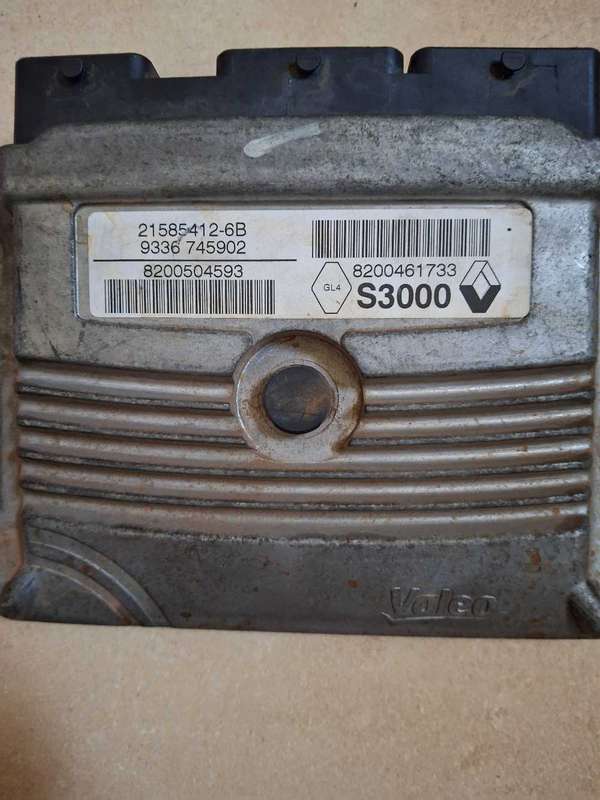 Renault Clio 3 computer box ECU