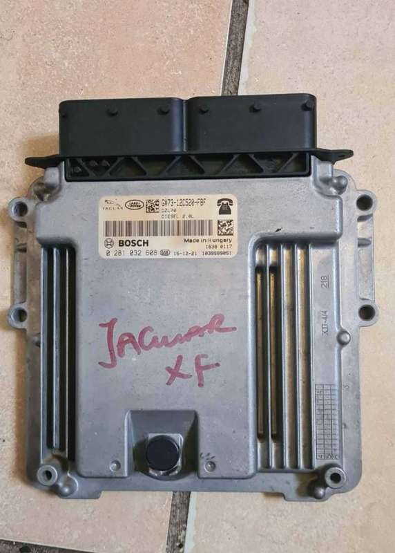 Jaguar XF 3.0 computer box ECU