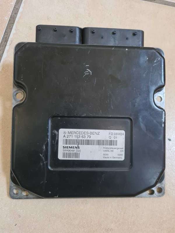 Mercedes Benz C230 computer box ECU