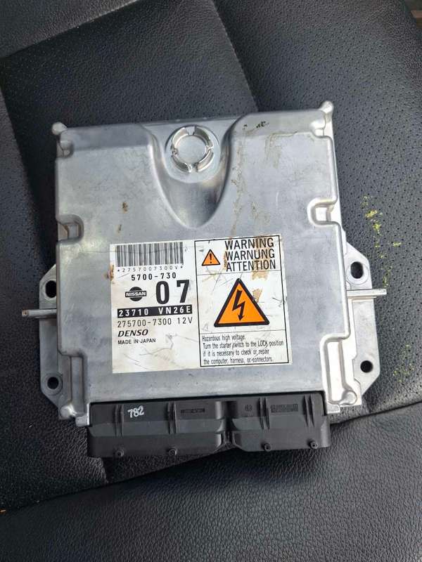 Nissan NP300 computer box ECU