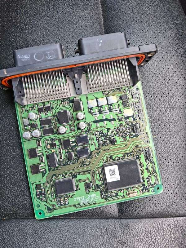 Mazda 3 computer box ECU