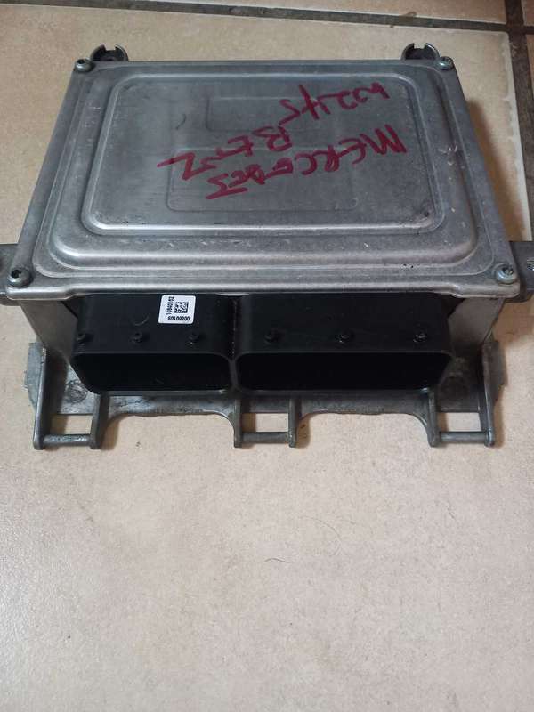 Mercedes Benz W245 computer box ECU