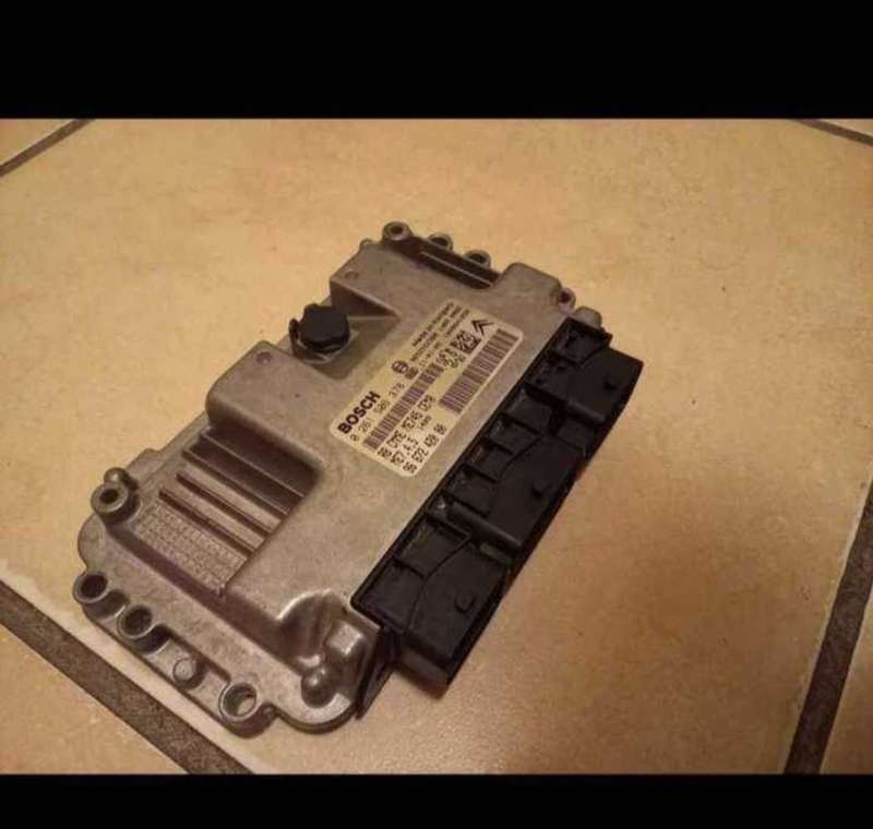 Peugeot Partner citroën berlingo computer box ECU