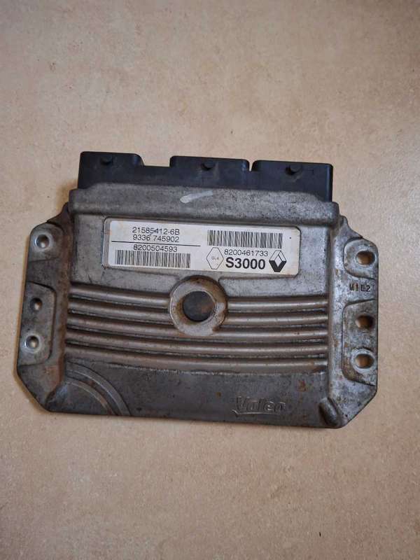 Renault Clio 3 computer box ECU