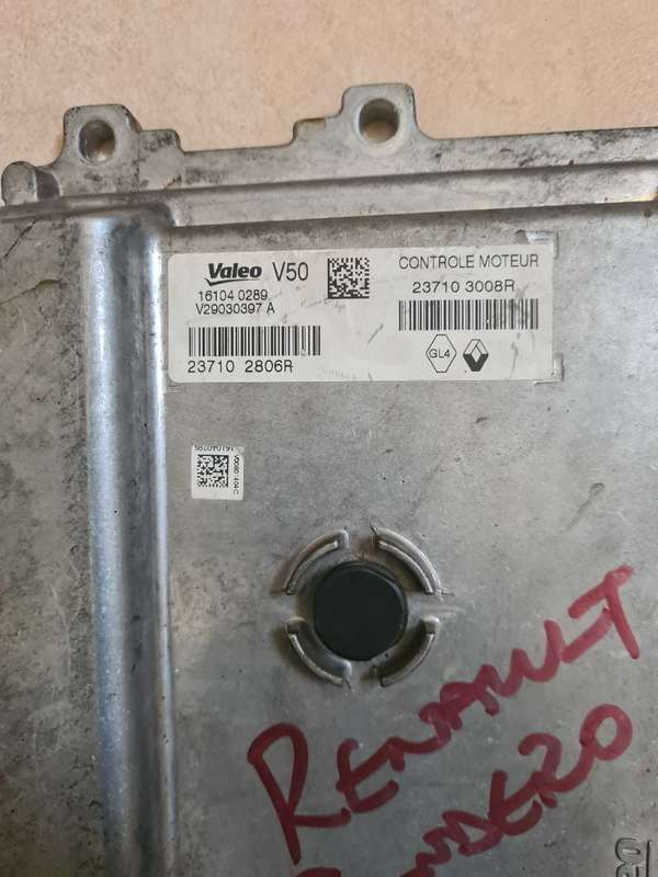 Renault Sandero ECU computer box for sale