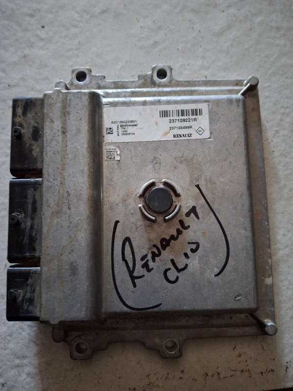 Renault Clio 4 computer box ECU