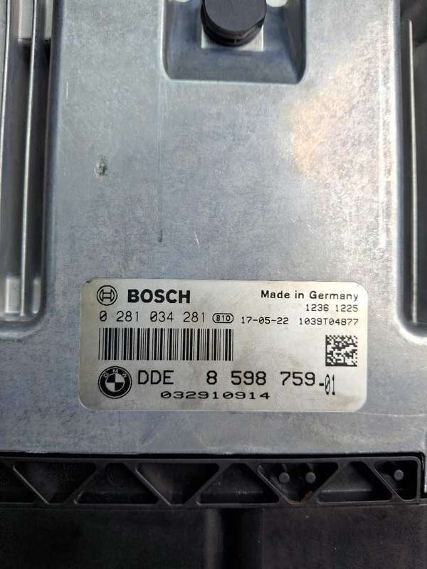 BMW 320D F30 computer box ECU