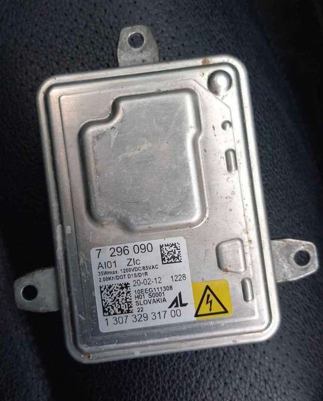 BMW Xenon headlight ballast