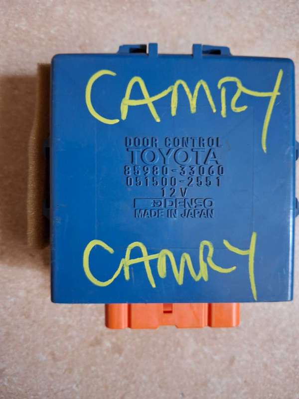Toyota Camry door lock module