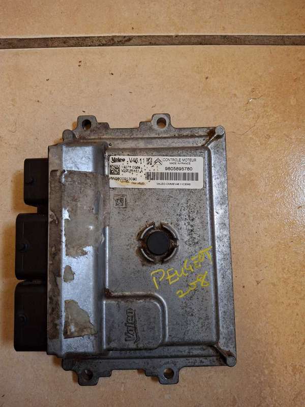 Peugeot 208 computer box ECU